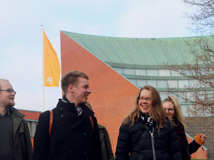 Kuvapankki_Iloisia_Opiskelijoita_4