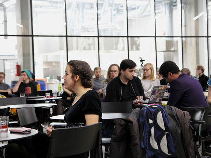 Kuvapankki_Koulutustilaisuus_1