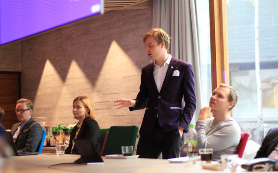 Kuvapankki_Vaikuttaminen_1