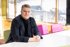 Kuvassa Samuli Vehkomäki