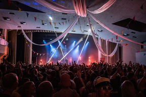 Robin esiintymässä Aalto Afterpartyssa