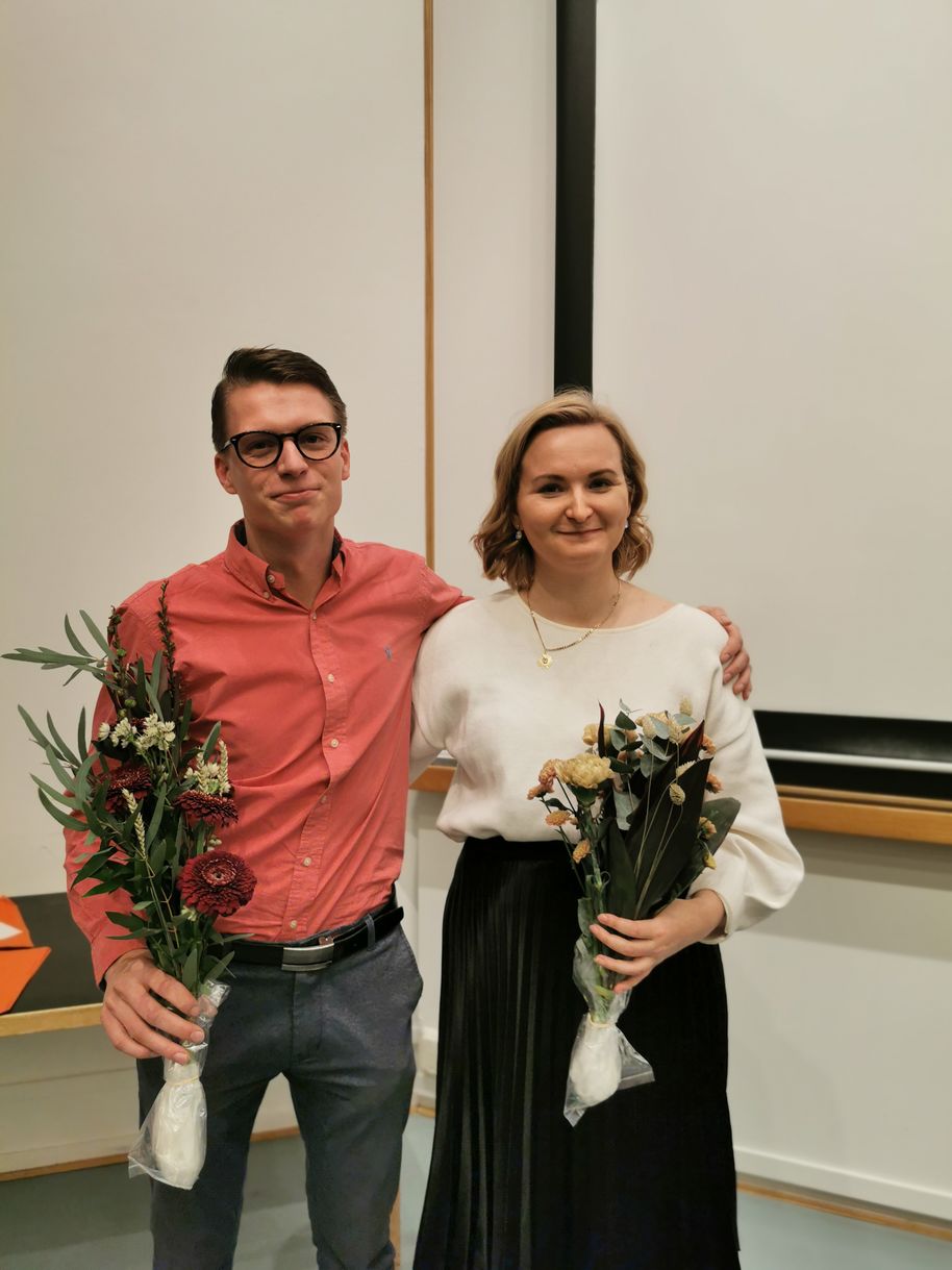 Hallituksenmuodostaja Olli Kesseli ja edustajiston puheenjohtaja Suvi Vendelin