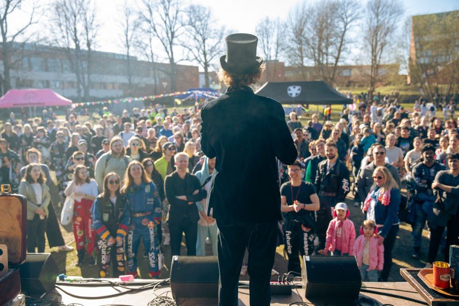 Taikatemppuja Aalto Open Airissa 2023