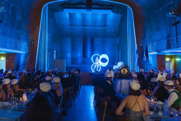 AYY13 vuosijuhlatunnelmissa 2023