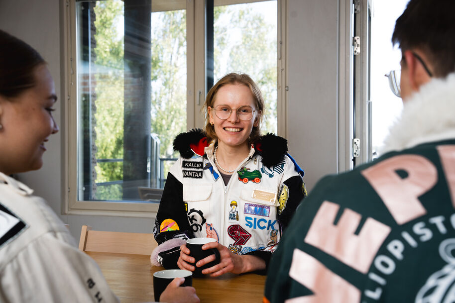 Rooftop sauna meeting