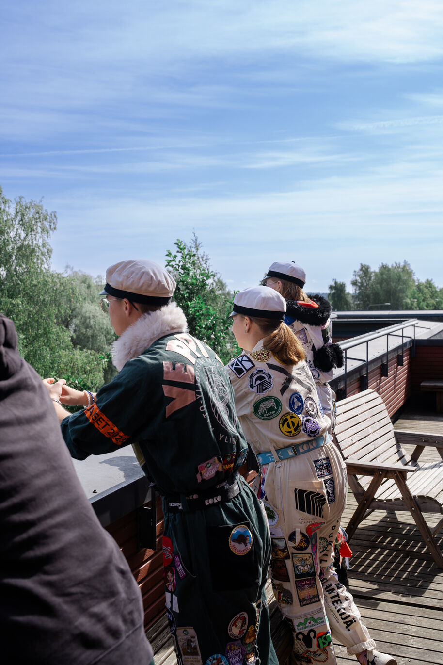 Students in Otaranta rooftop sauna