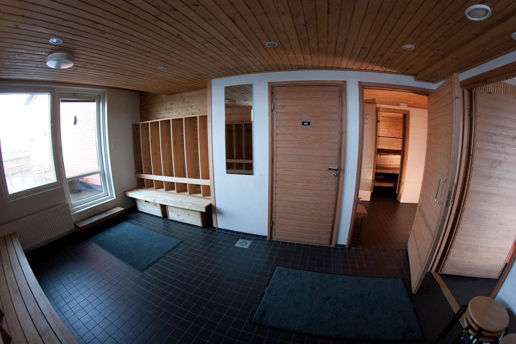 AvainSauna_pukuhuone