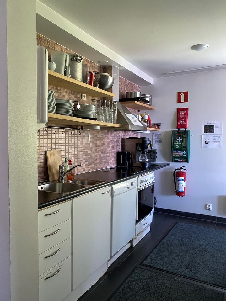 Otarannan kattosaunan keittiö