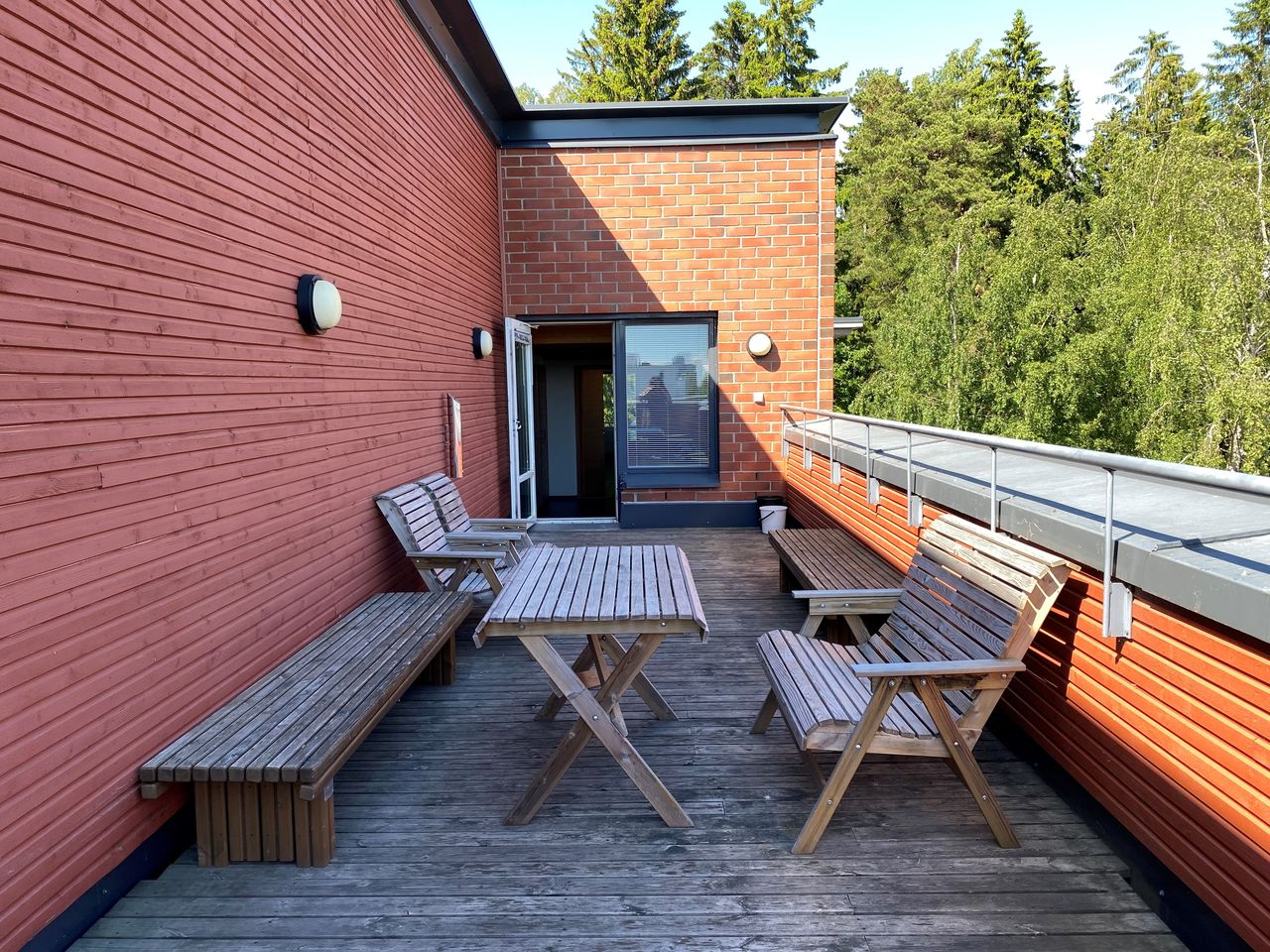 Otarannan kattosaunan terassi